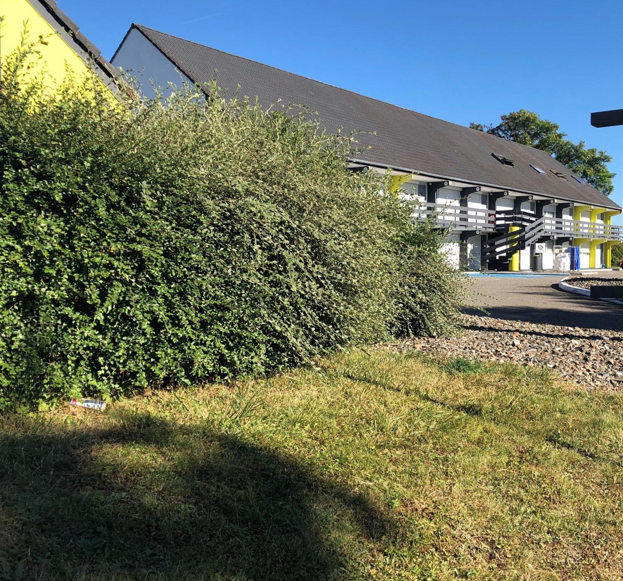 Hotel Belfort Bessoncourt Bagian luar foto