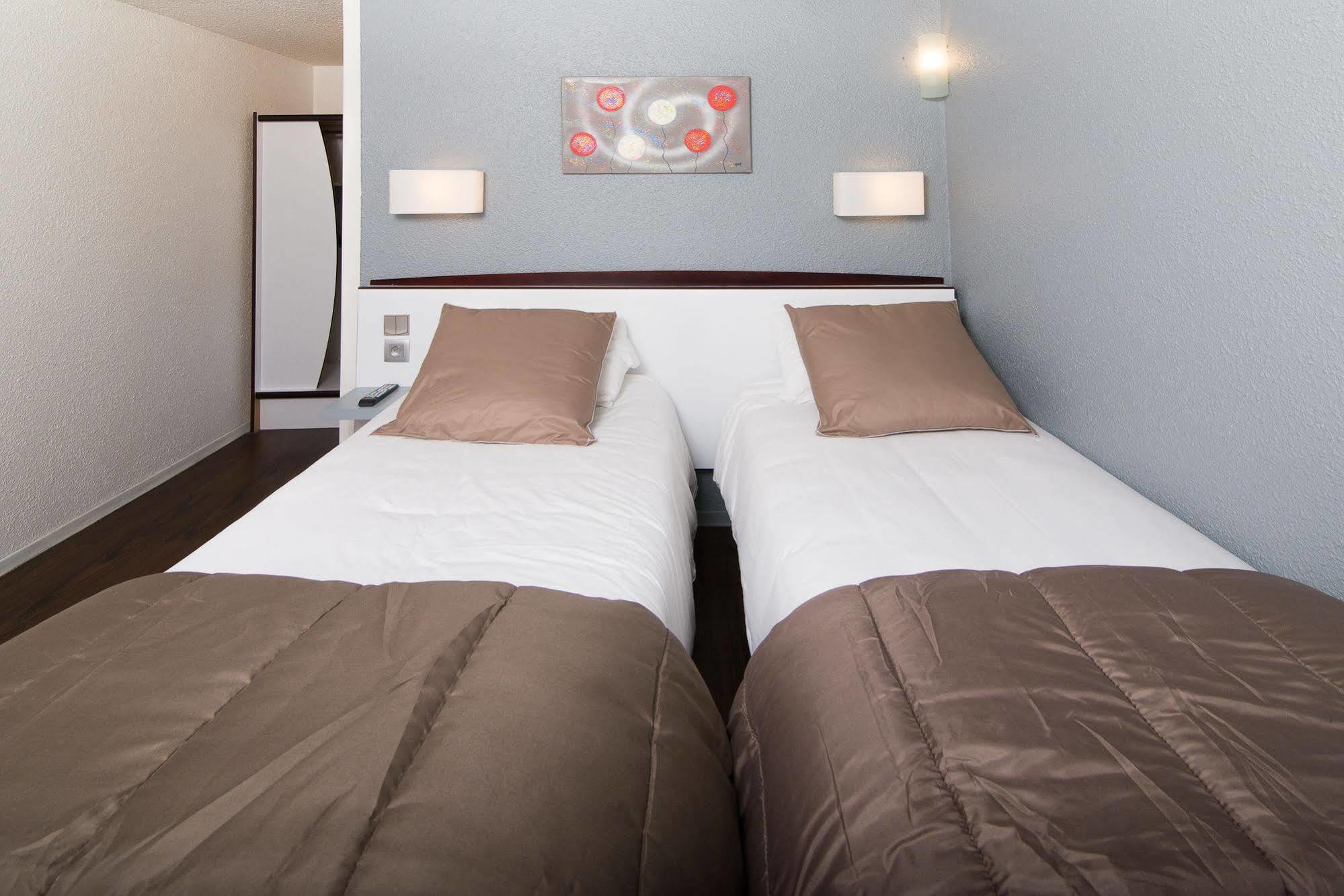 Hotel Belfort Bessoncourt Bagian luar foto